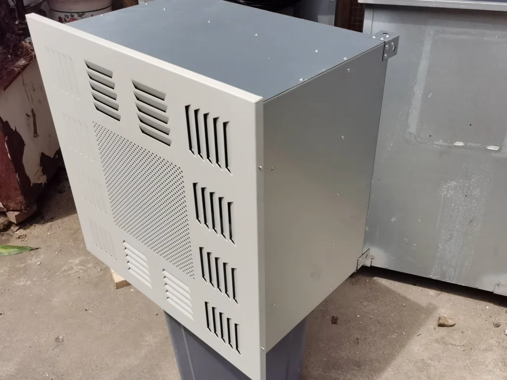 Cleanroom HEPA filter terminal box installed in pharmaceutical lab ceiling